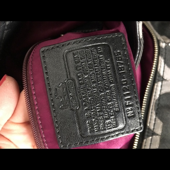 Coach - Picture 5 of 5